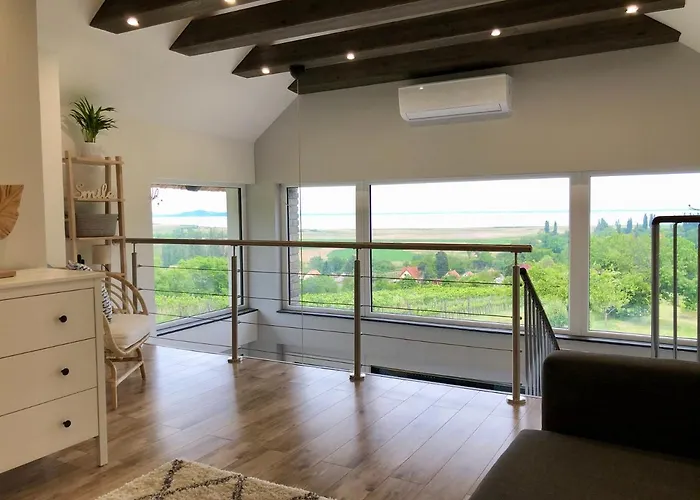 别墅 Panorama & Vino 西格利盖特